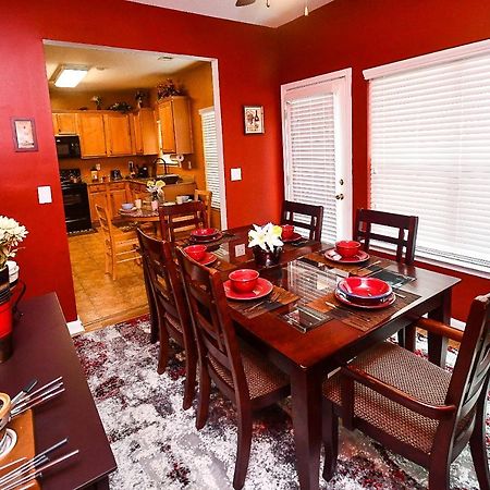 4 - Bed Home With Cali King Bed, 12 Mins To Dtwn Atlanta Ngoại thất bức ảnh