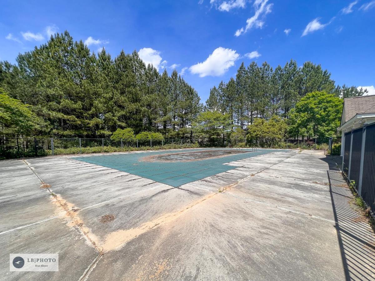 4 - Bed Home With Cali King Bed, 12 Mins To Dtwn Atlanta Ngoại thất bức ảnh