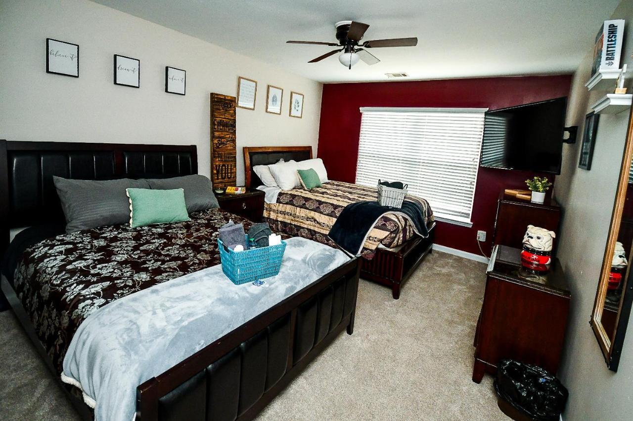 4 - Bed Home With Cali King Bed, 12 Mins To Dtwn Atlanta Ngoại thất bức ảnh