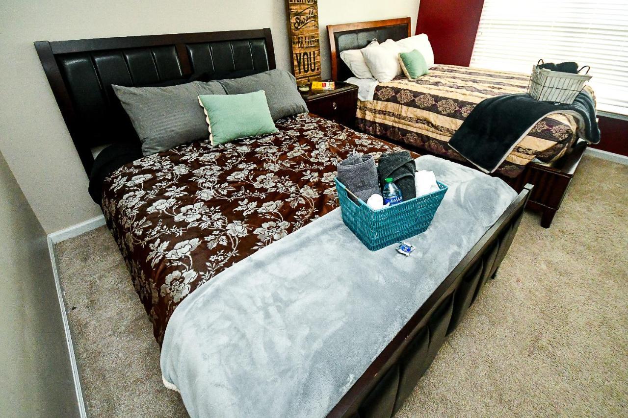 4 - Bed Home With Cali King Bed, 12 Mins To Dtwn Atlanta Ngoại thất bức ảnh